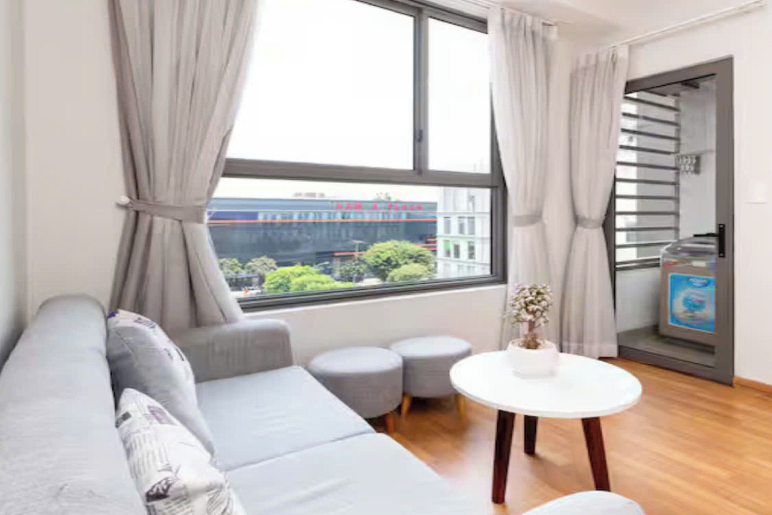 Suite, 1 chambre, accès au salon club, vue ville | Vue de la chambre