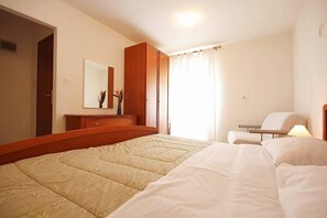 Internet, bed sheets - Apartments Ladonia (16296-K1) - Krnica (Pula) (Krnica (Pula))