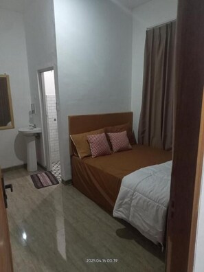 Free WiFi - Fika Guest House (Kabupaten Banyuwangi)