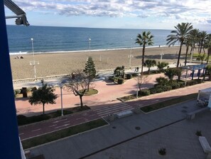 Beach - Wohnung am Strand in erster Linie Strand Malaga by Interhome (Málaga)