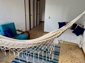 1 bedroom, WiFi, bed sheets - Large, comfortable, super zone- king bed (Medellín)