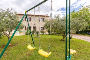 Children’s area - Apartment Anka (16815-A1) - Krnica (Pula) (Krnica (Pula))