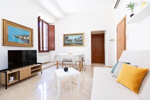 Apartment | Living area - Rental in Rome Vatican Museum 2 Apartment (Rome)