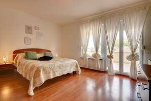 3 Schlafzimmer, Internetzugang, Bettwäsche