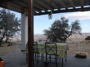 Outdoor dining - Finca "Ein Ferienhaus" by Interhome (Berchules)