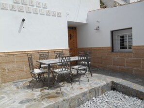 Outdoor dining - mit Garten und gemeinsamem Pool by Interhome (Cuevas del Campo)
