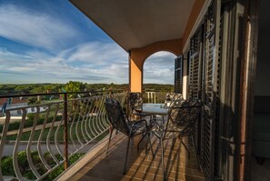 Outdoor dining - Apartments Susy (16851-A4) - Pula (Pula)