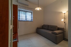 TV - Apartments Susy (16851-A5) - Pula (Pula)