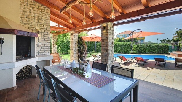 Outdoor dining - Villa Sunset (16852-K1) - Novigrad (Novigrad)