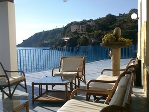 Terrace/patio - Gästezimmer 'FB-Zimmer am Meer 689' by Interhome (Eolie Lipari)