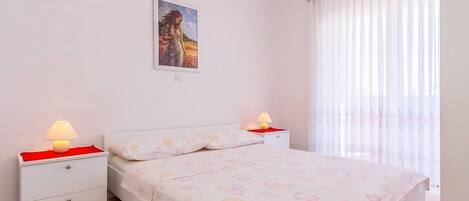 1 bedroom, Internet, bed sheets