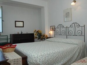 Internet - Die Villa Benincasa Wohnung mit Meerblick by Interhome (Gioiosa Marea)