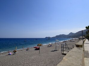 Beach - 'Mare Taormina by Interhome (Letojanni)