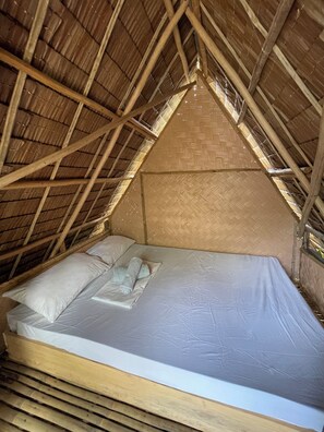 Baita Basic | Una scrivania, postazione laptop, Wi-Fi gratuito