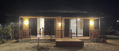 Façana frontal de l'allotjament