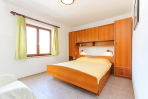 Internet, bed sheets - Apartments Lili (16871-A2) - Medulin (Medulin)