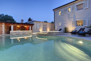 Pool - Villa Sonja (73537-K1) - Medulin (Medulin)