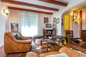TV - House Ermanna (73562-K1) - Pula (Pula)