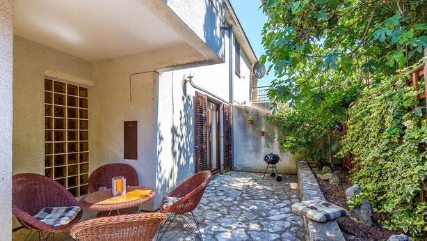 Outdoor dining - House Ermanna (73562-K1) - Pula (Pula)