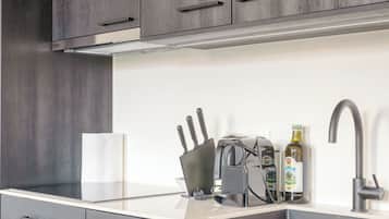 ๋๋ญ์ค ์ํํธ, ํธ์ฌ์ด์ฆ์นจ๋ 1๊ฐ ๋ฐ ์ํ๋ฒ ๋ | ์ ์ฉ ์ฃผ๋ฐฉ | ๋์ฅ๊ณ , ์ ์๋ ์ธ์ง, ์ค๋ธ, ์ฟกํ