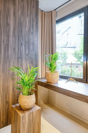 Studio, 2 Twin Beds | Laptop workspace, blackout drapes, iron/ironing board, free WiFi - ROMY Ghent - Brabantdam (Gent)