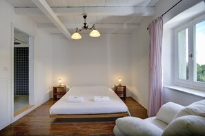 4 chambres, accès Internet, draps fournis