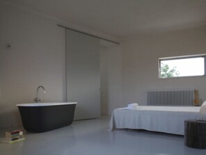 Spa - Villa Vendicari Senior Parkplatz, Schwimmbad. by Interhome (Calabernardo)