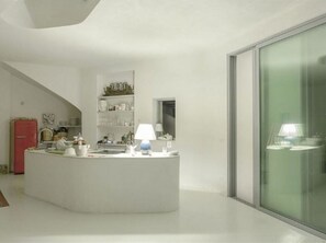 Lobby - Villa Vendicari Senior Parkplatz, Schwimmbad. by Interhome (Calabernardo)