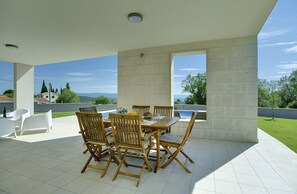 Outdoor dining - Villa Histria (73635-K1) - Krnica (Pula) (Krnica (Pula))