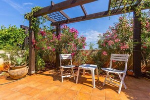 Terrace/patio - Apartment Sunko (73639-A1) - Liznjan (Liznjan)