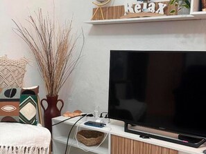 2 bedrooms, iron/ironing board, free WiFi, bed sheets - Anagallis Villa, Armação de Pêra, Algarve (Armação de Pêra)