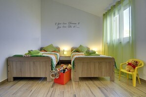 2 bedrooms, Internet, bed sheets - House Mareti (73652-K1) - Liznjan (Liznjan)