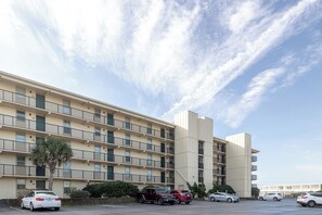 Exterior - Smuggler's Cove 205, 2BR 2BA Oceanfront Condo in Atlantic Beach! (Atlantic Beach)