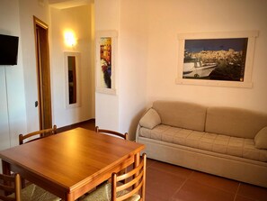 TV - Ibiscus by Interhome (Sciacca)