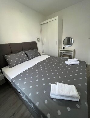 Internet, bed sheets - Apartments Vuletic (73661-A3) - Medulin (Medulin)