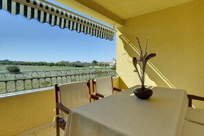 Outdoor dining - Apartment Ema (73674-A1) - Pula (Pula)