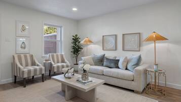 Comfort Condo, Non Smoking | Living area