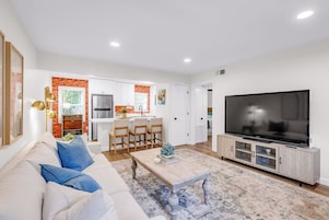 Vibe | Living area | Smart TV