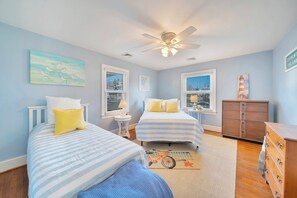2 bedrooms, free WiFi, bed sheets - Making Memories on Mumford by Seaside Vacations & Sales (Chincoteague Island)