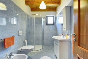 Shower - Apartments Susanna (73724-A2) - Liznjan (Liznjan)