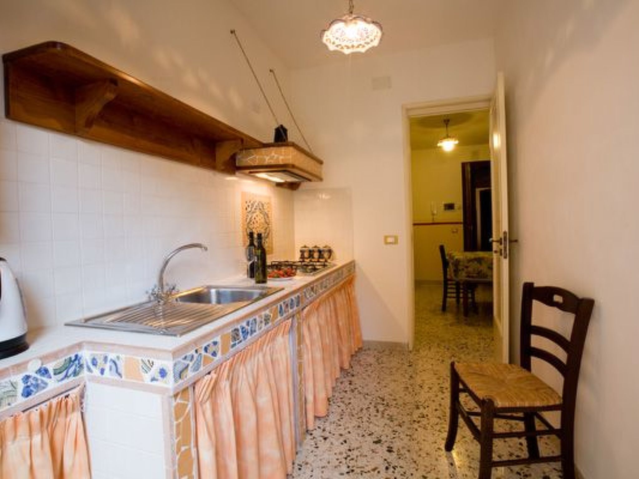 雪櫃、微波爐、廚房用具/餐具/器皿