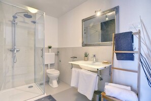 Shower - House Zoya (73748-K1) - Liznjan (Liznjan)