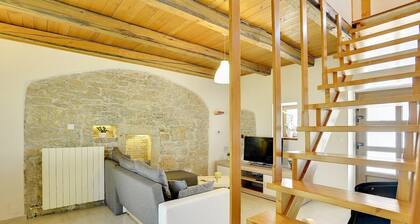 House Batelani (73793-K1) - Barban