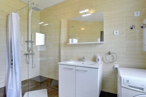 Shower - Villa Frankovici (73797-K1) - Pazin (Pazin)