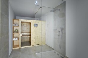 Shower, hair dryer - Villa White (73835-K1) - Fazana (Fazana)