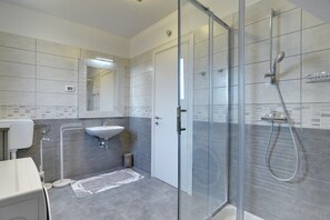 Shower - House Baldini (73845-K1) - Banjole (Banjole)