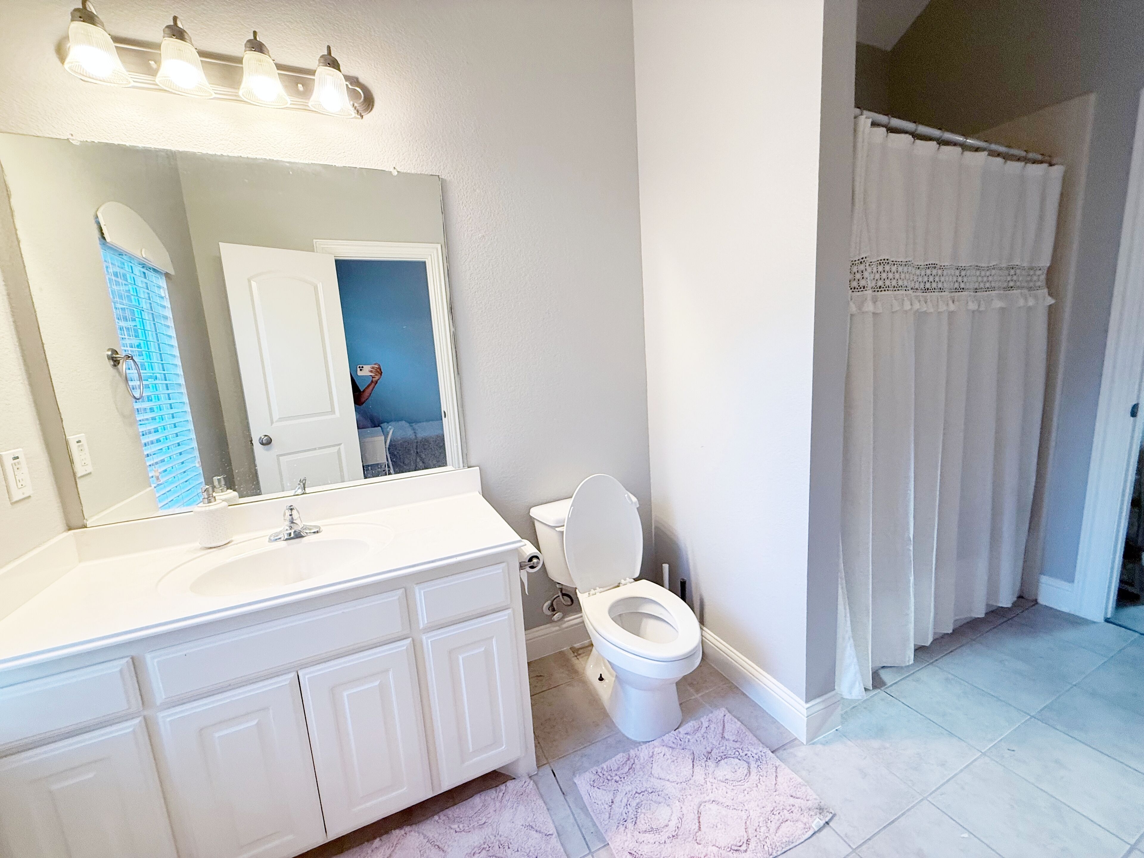 Handtücher, Seife, Toilettenpapier