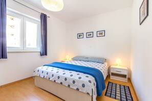 1 chambre, accès Internet, draps fournis
