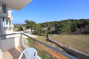 Property grounds - Apartments Vedrana (73881-A2) - Premantura (Premantura)
