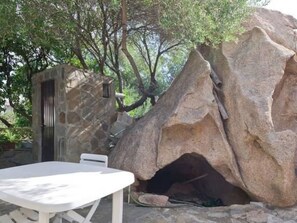 Outdoor dining - 'Teresa' mit Terrasse by Interhome (Arzachena)